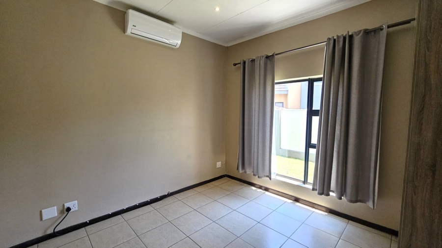 To Let 3 Bedroom Property for Rent in Melodie North West